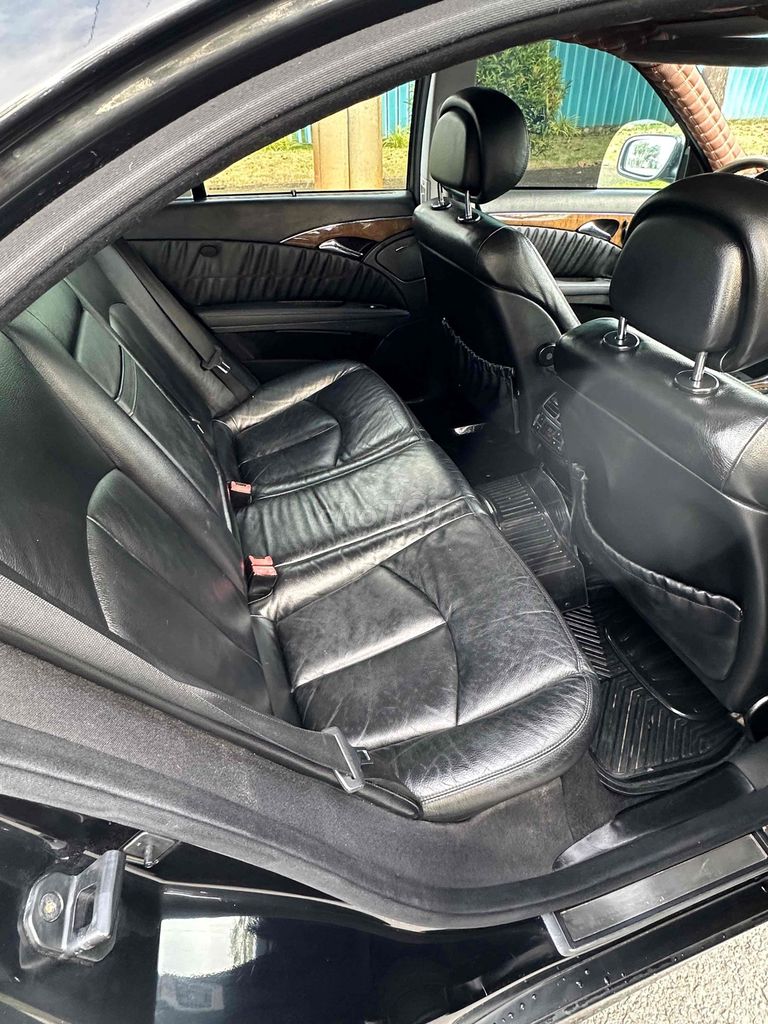 Mercedes Benz E Class 2008 E200 - 90000 km. Mua bán Ô tô tại Huyện Bình Chánh Tp Hồ Chí Minh được đăng bởi Bao  hình 10