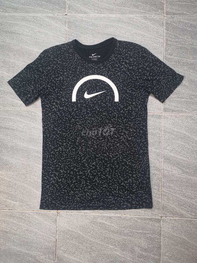 Áo thun Nike Tee-Sport U.S Đen size S. Mua bán Quần áo tại Quận Gò Vấp Tp Hồ Chí Minh được đăng bởi Hàng 2handsgood hình 1