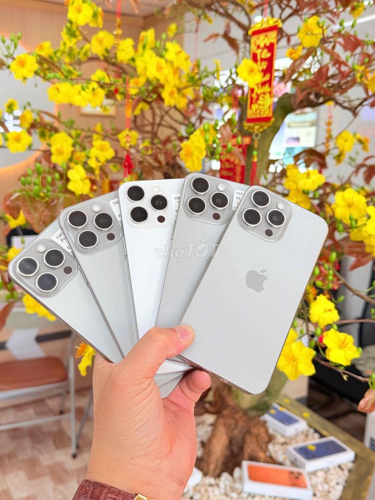 Apple iPhone 15 Pro Max 256GB Đa màu 99%. Mua bán Điện thoại tại Thành phố Đồng Xoài Bình Phước được đăng bởi Hoàng  Minh Phụng hình 1