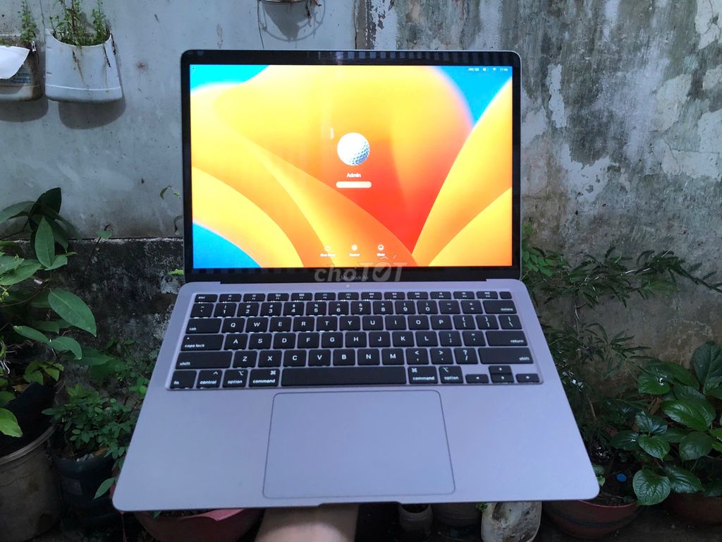 MACBOOK ARI 2020 13'' / I7 /16GB /512G /PIN GOOD