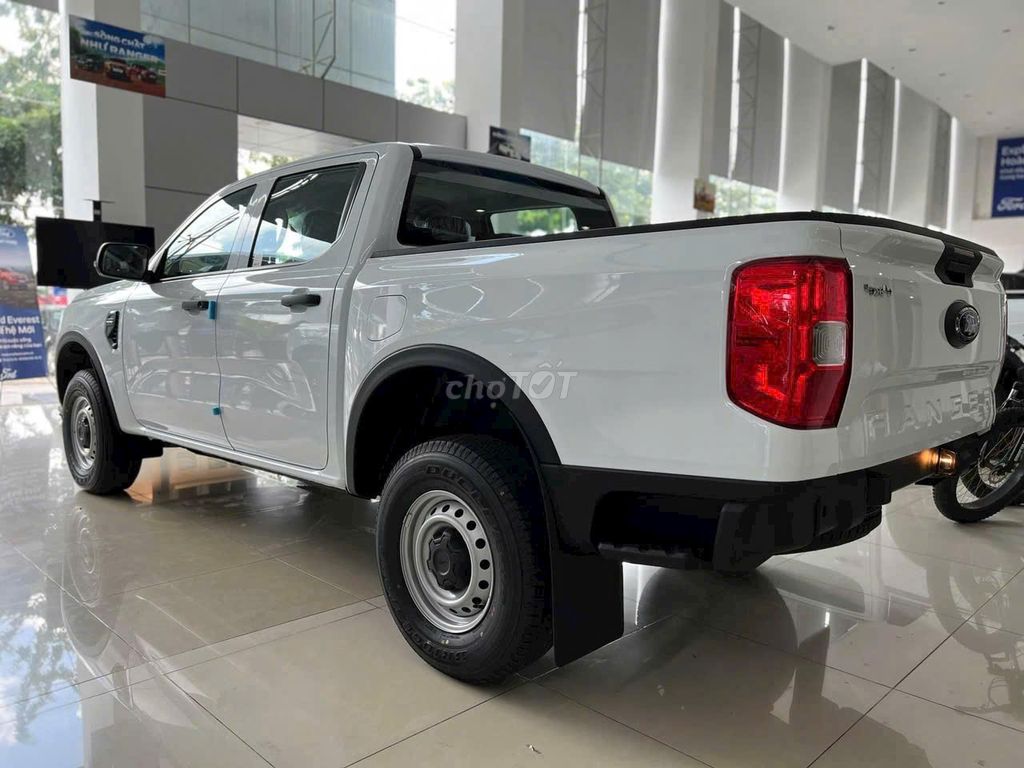 Ford Ranger 2025 XL 2.0L 4x4 MT. Mua bán Ô tô tại Thành phố Thủ Đức Tp Hồ Chí Minh được đăng bởi Trần Hiền Ford hình 3