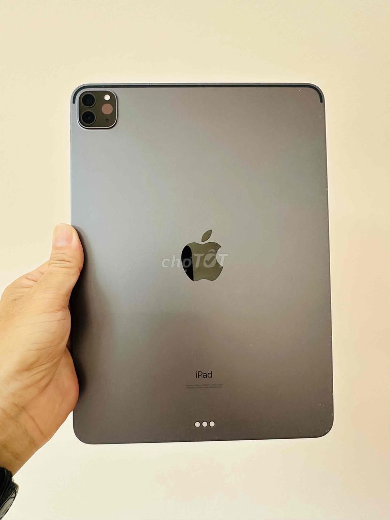 Apple iPad Pro 11 inch 128GB Wifi Xám. Mua bán Máy tính bảng tại Thành phố Rạch Giá Kiên Giang được đăng bởi Mã phong  hình 1