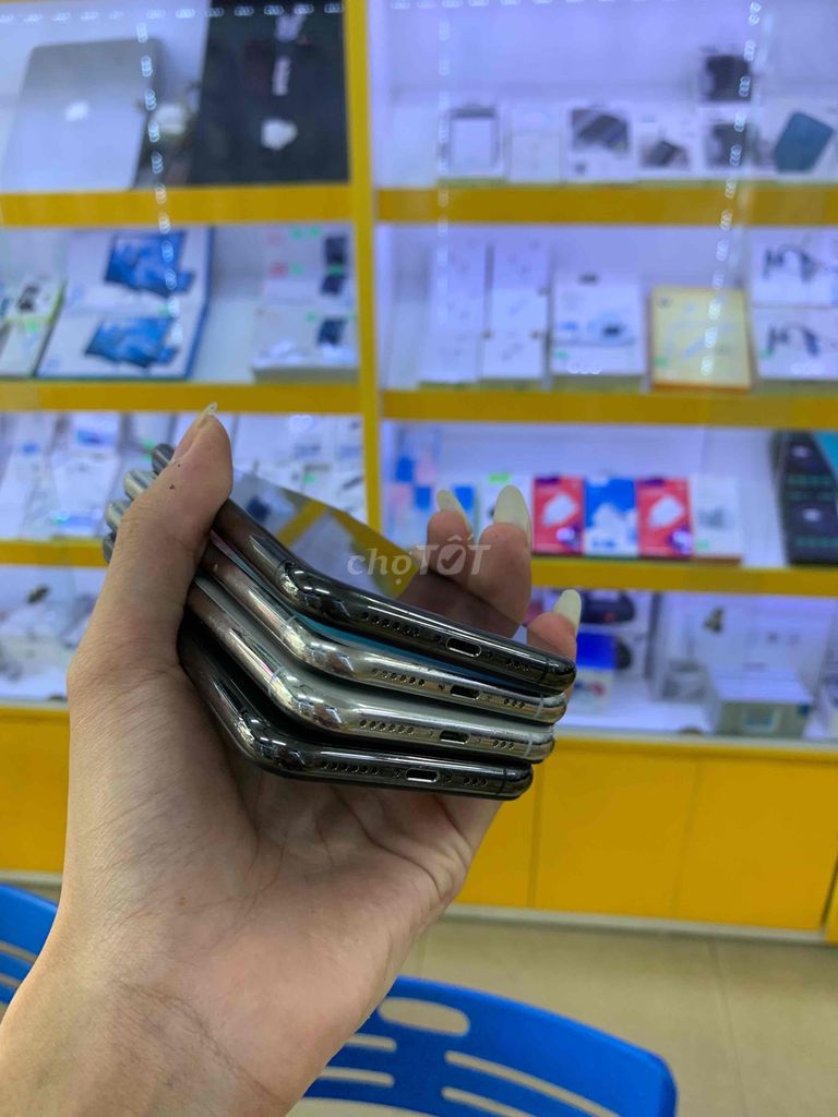 Xả kho iPhone Xs 100% quốc tế full chức năng