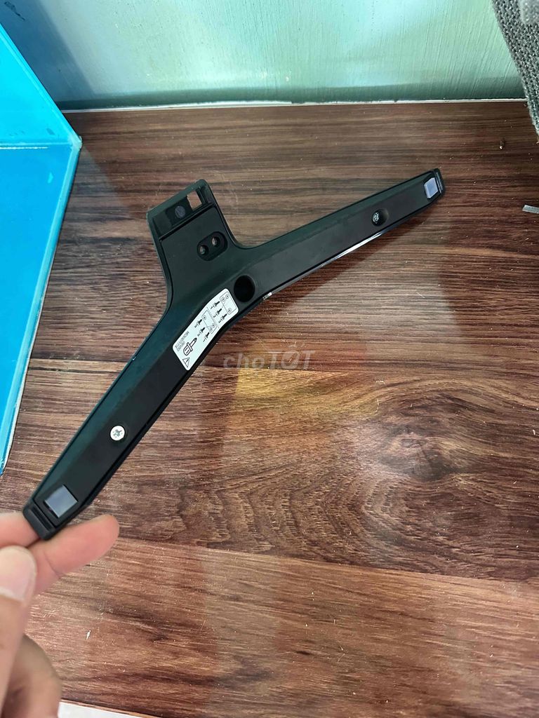 Chân đế tivi 60-65 inch. Mua bán Tivi, Âm thanh tại Quận Thanh Khê Đà Nẵng được đăng bởi hùng hình 1