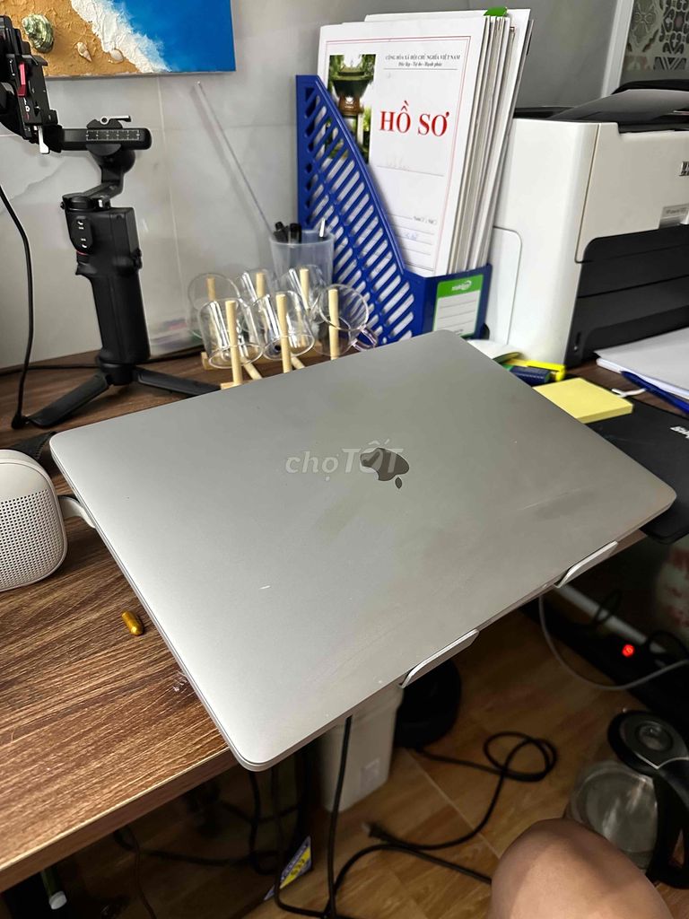 cần bán mac pro 2019