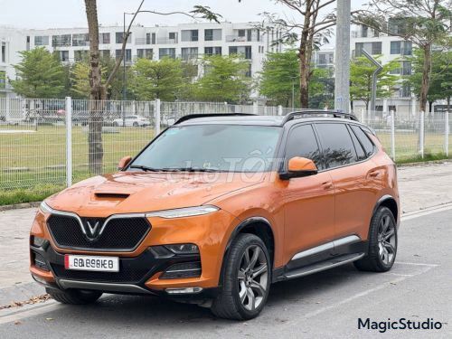 VinFast President 6.2 V8 2021