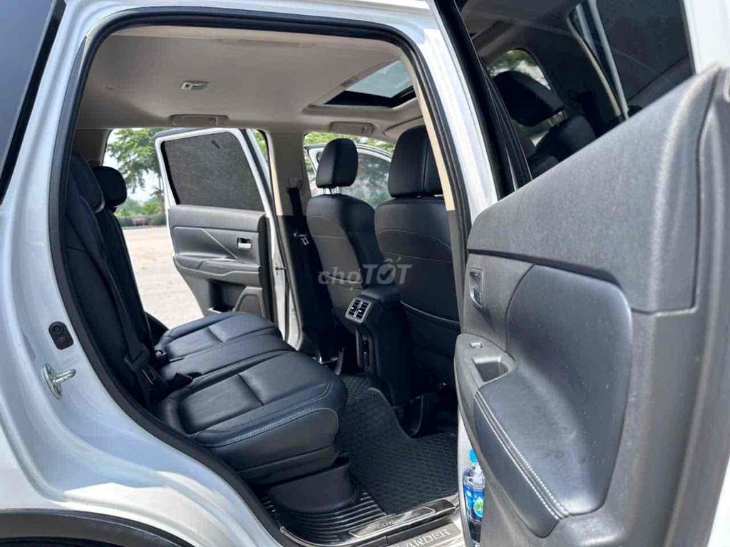 Mitsubishi Outlander 2.0 Premium  sx2021. Mua bán Ô tô tại Quận Thanh Xuân Hà Nội được đăng bởi Mạnh Hải hình 12