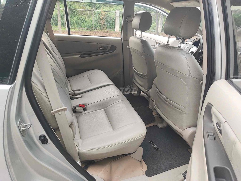 Toyota Innova 2014 E - 12000 km. Mua bán Ô tô tại Quận Hai Bà Trưng Hà Nội được đăng bởi Bùi hiển hình 7