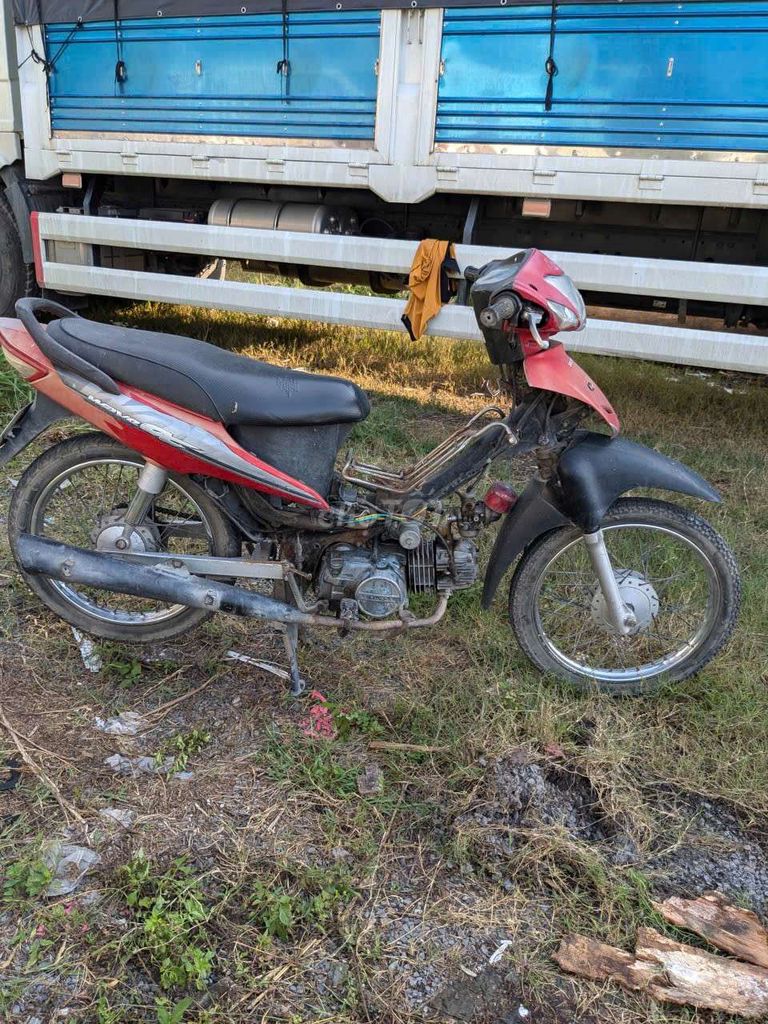 Honda Wave Đỏ Đã qua sử dụng. Mua bán Xe máy tại Huyện Hóc Môn Tp Hồ Chí Minh được đăng bởi Nguyễn  màu Xanh hình 1