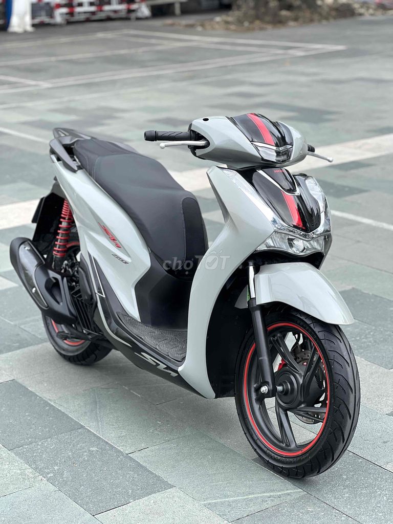 🚗SH 160 ABS 2023 XXM BSTP CHÍNH CHỦ CÓ GÓP. Mua bán Xe máy tại Thành phố Thủ Đức Tp Hồ Chí Minh được đăng bởi Hiếu  hình 2