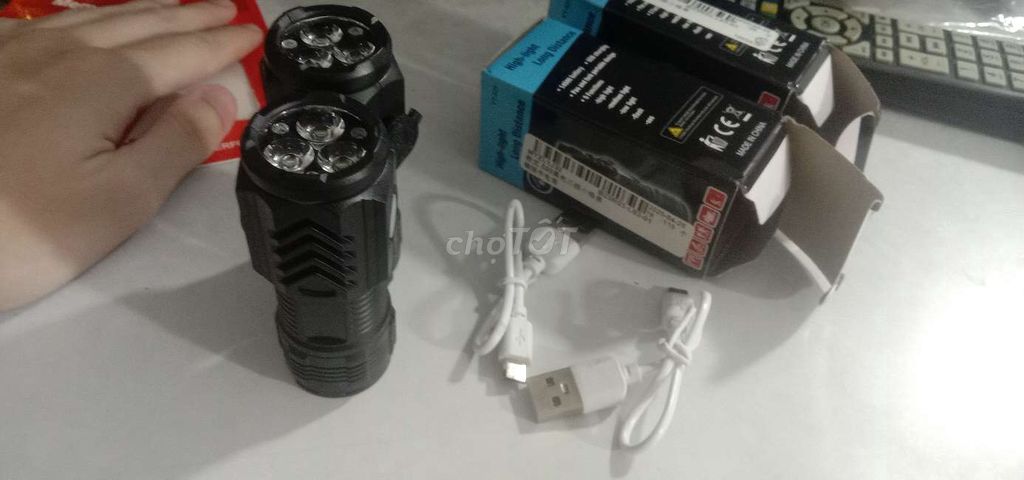 Đèn pin 3 mắt mini siêu sáng nam châm sạcC kèm cáp