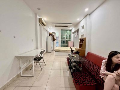 Cho Thuê Studio Balcon 30m2 Full NT Ngay Cống Quỳnh Bùi Viện Q1