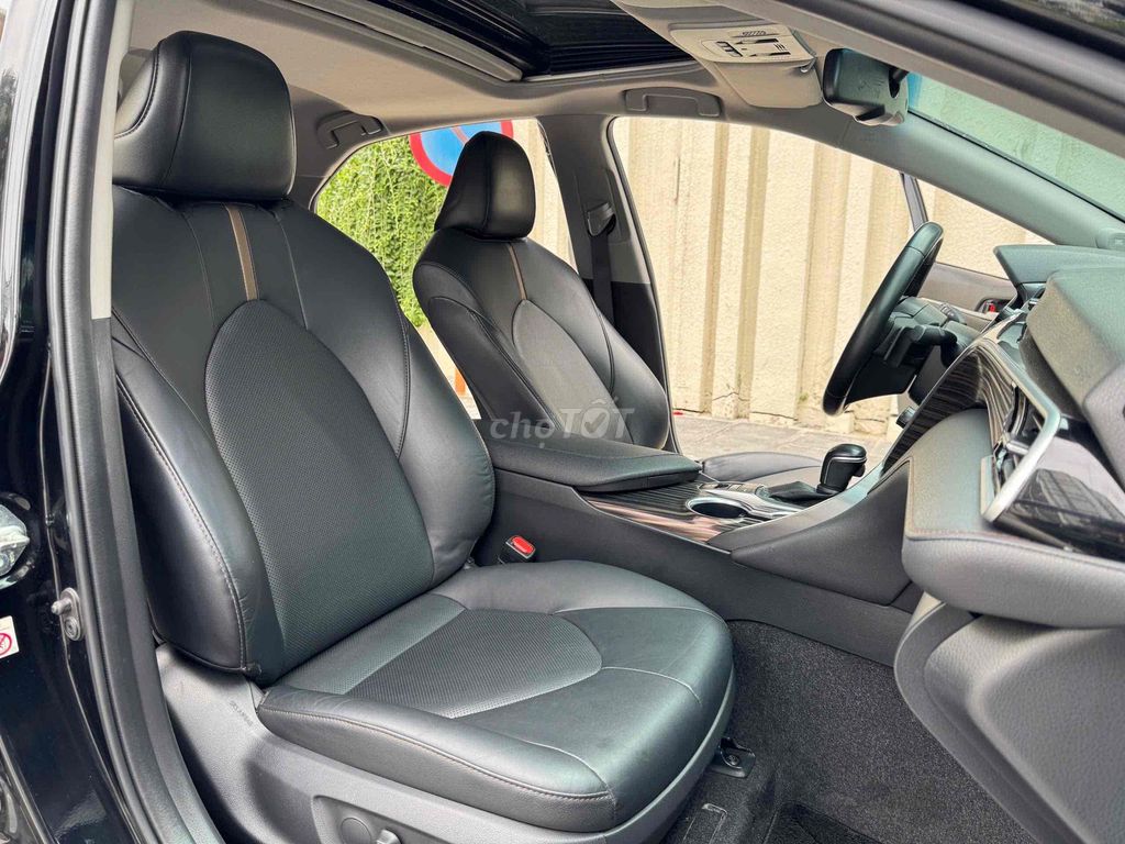 Camry 2.5Q 2020 cực chất - BH chính hãng. Mua bán Ô tô tại Quận Nam Từ Liêm Hà Nội được đăng bởi Đại lý Toyota Mỹ Đình hình 5