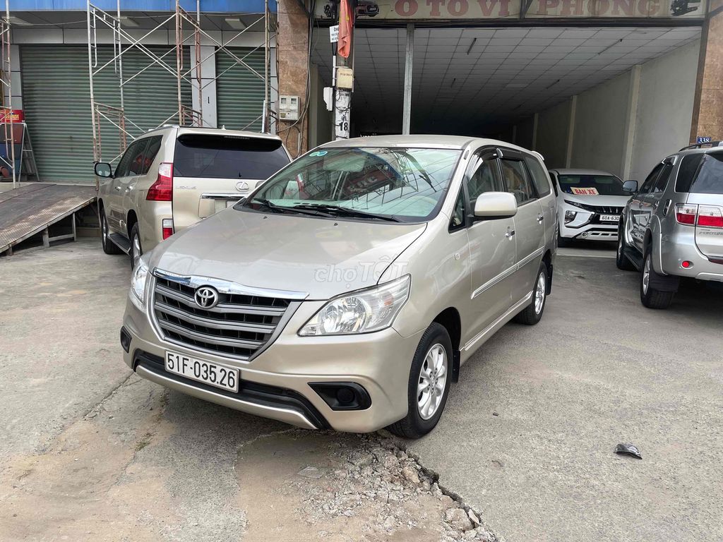 Toyota Innova đời 2014 xe gia đình bao đẹp