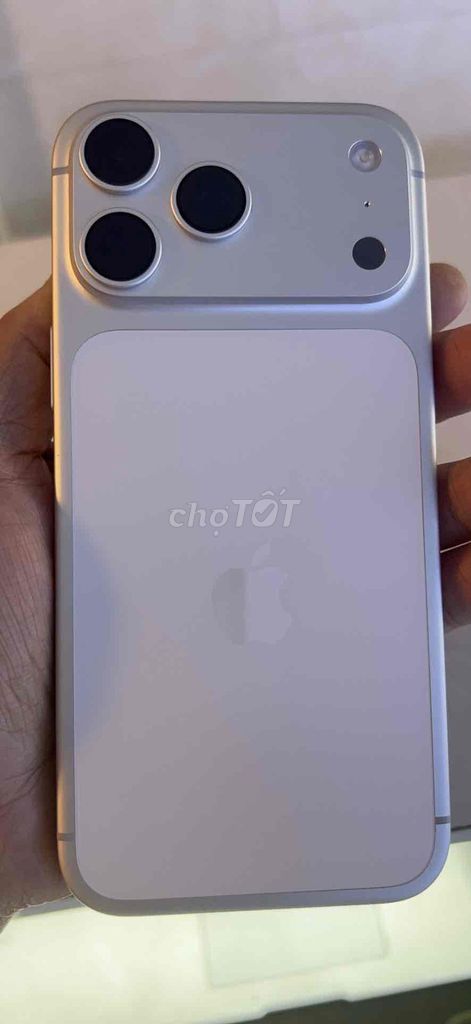 Apple iPhone 17 Promax 512GB Trắng 100% pin. Mua bán Điện thoại tại Quận 4 Tp Hồ Chí Minh được đăng bởi hang hình 1