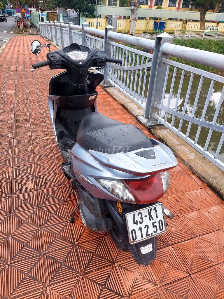 Ban xe hon da tay ga may em giay to day du. Mua bán Xe máy tại Quận Thanh Khê Đà Nẵng được đăng bởi Bàn Chân Trần hình 5