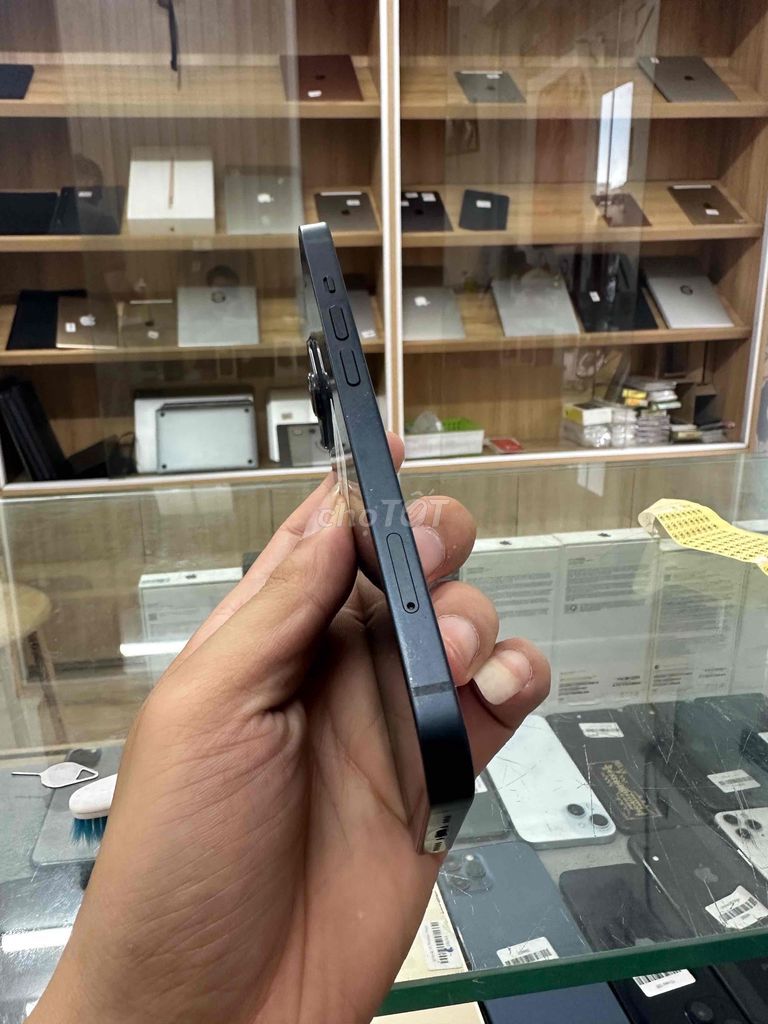 iPhone 13 Đen 128GB - Lock. Mua bán Điện thoại tại Quận Đống Đa Hà Nội được đăng bởi Hanoimobile MTC hình 2
