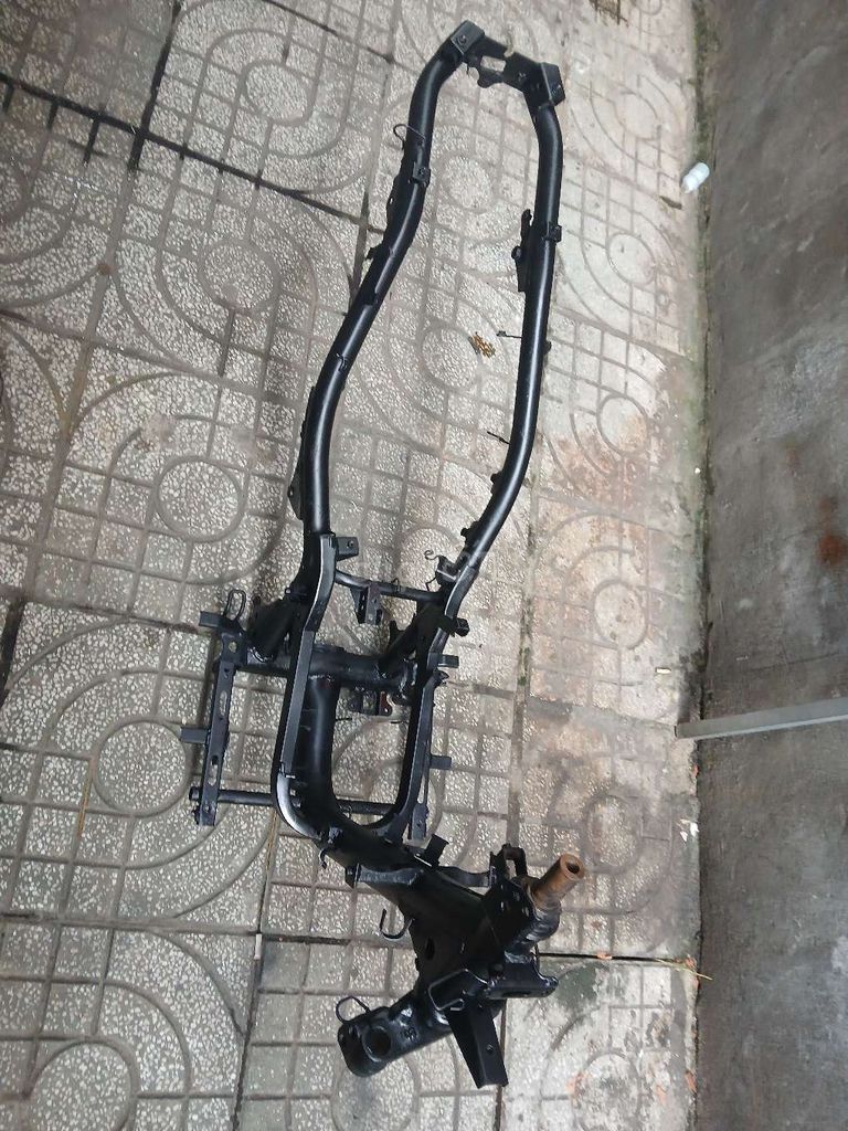 Cần bán xương xe AIR.BLADE đợi 2008. Mua bán Phụ tùng xe tại Quận Bình Tân Tp Hồ Chí Minh được đăng bởi Vo van kien hình 2