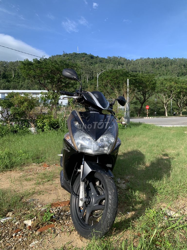 Honda Air Blade 2012 Đen vàng đồng. Mua bán Xe máy tại Quận Sơn Trà Đà Nẵng được đăng bởi thanhdat hình 2