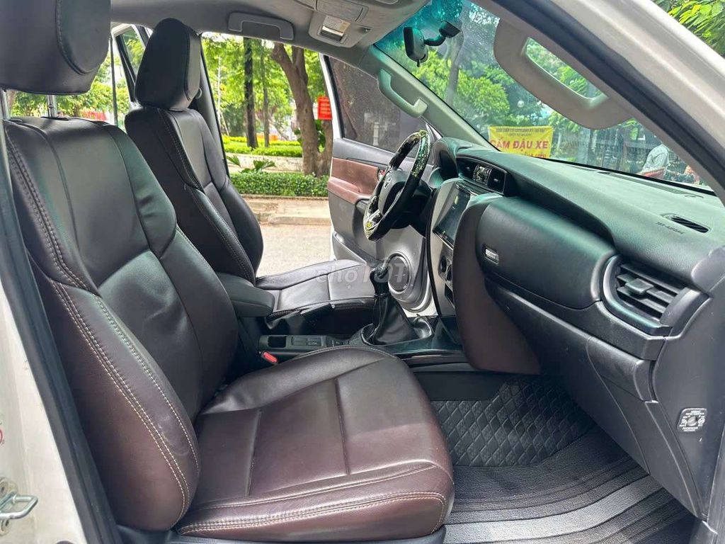 Chính chủ bán Toyota Fortuner 2.4G sàn 2019 lướt.. Mua bán Ô tô tại Quận Gò Vấp Tp Hồ Chí Minh được đăng bởi PHẠM VIỆT hình 9