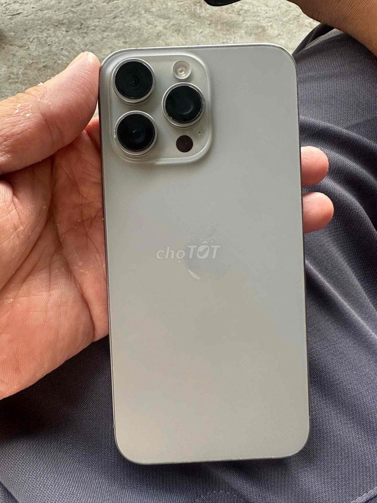 Apple iPhone 15 Pro Max 256GB Xám. Mua bán Điện thoại tại Huyện Gò Dầu Tây Ninh được đăng bởi vo thanh truc han hình 1