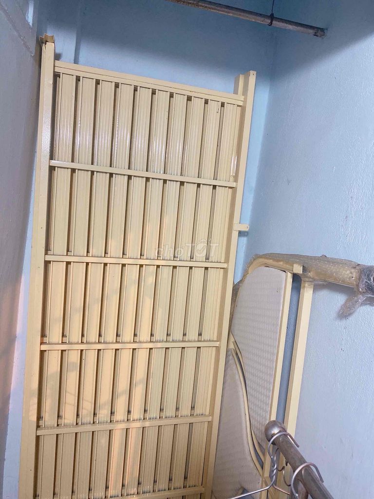 Giường sắt 1m4 đã sử dụng. Mua bán Giường, chăn ga gối nệm tại Quận 8 Tp Hồ Chí Minh được đăng bởi Soda Trương hình 1