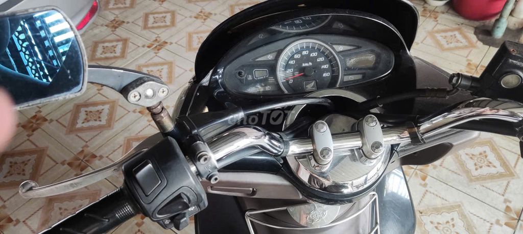 Honda PCX 2010 chính chủ – máy mạnh, giữ gìn kỹ. Mua bán Xe máy tại Quận Bình Tân Tp Hồ Chí Minh được đăng bởi Dung Nguyen hình 2