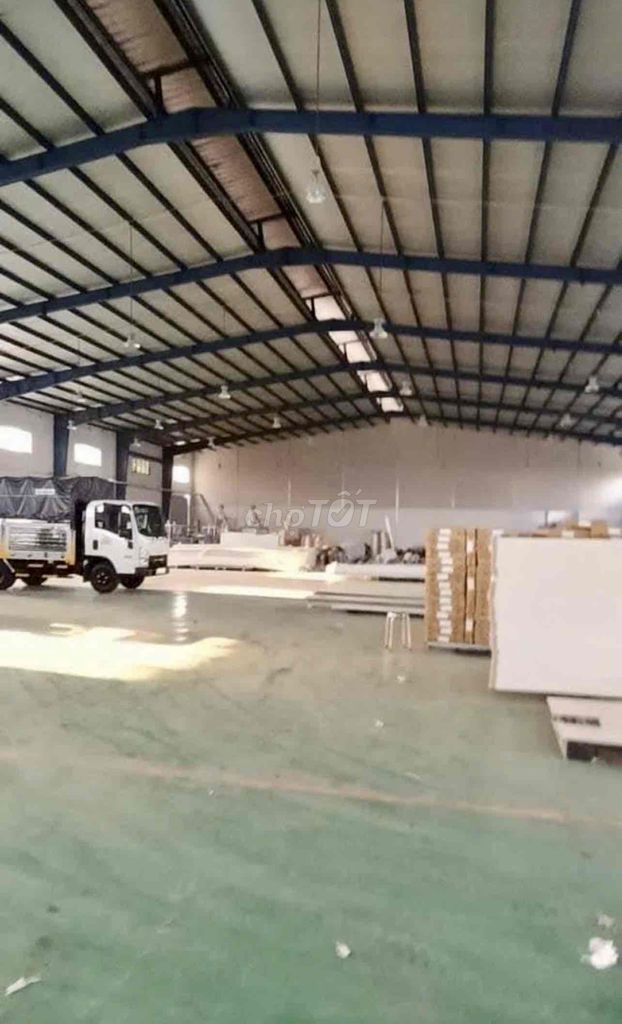 xưởng đẹp có lầu container đường Trần văn giàu