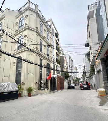 OTO TỚI NHÀ (4 x 11) nở 5.3m, 3P ngủ, đường Phan Văn Trị