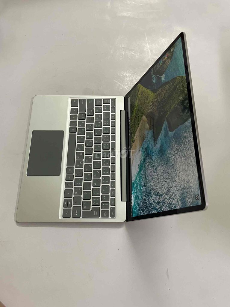 Microsoft Surface Laptop i5 Gen 10 8GB/128GB Bạc. Mua bán Laptop tại Quận Tân Bình Tp Hồ Chí Minh được đăng bởi bích tuyền hình 1