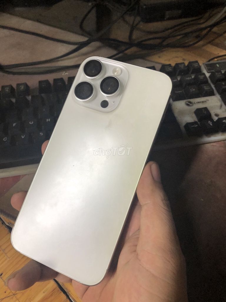 Apple iPhone 16 Pro Max Bạc Việt Nam Đã sử dụng. Mua bán Điện thoại tại Thành phố Biên Hòa Đồng Nai được đăng bởi Huỳnh lợi Tân Hiệp  hình 1