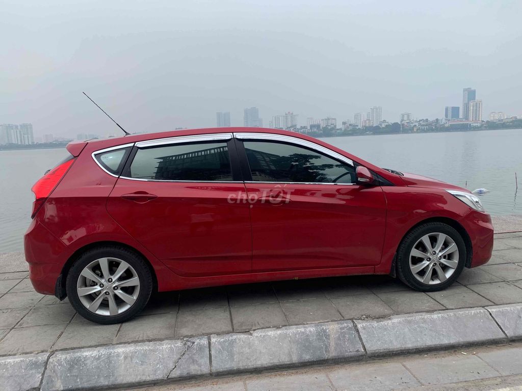 Hyundai Accent 2014 1.4 AT Hatchback nhập khẩu. Mua bán Ô tô tại Quận Tây Hồ Hà Nội được đăng bởi anh hữu hình 7