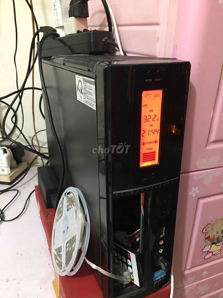 FPT LEAD i3 cho việc học tập tháng riêng ăn chơi