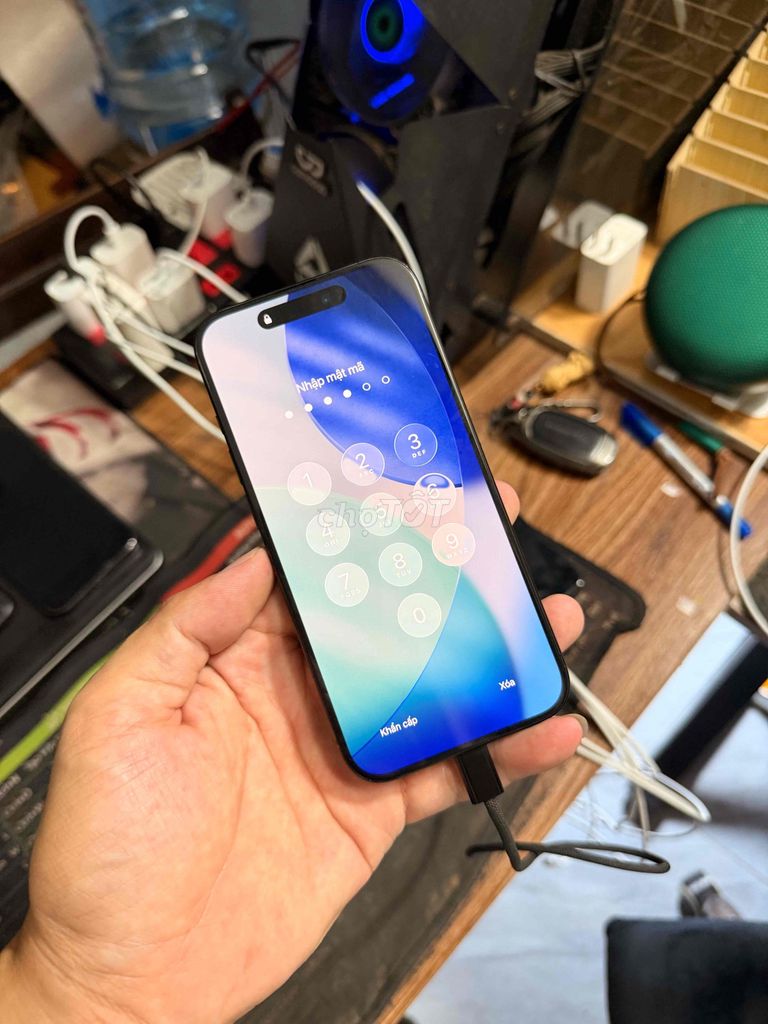 Apple iPhone 15 Pro 256GB lock esim. Mua bán Điện thoại tại Quận Gò Vấp Tp Hồ Chí Minh được đăng bởi Quảng Phạm Mua Iphone Lock và QT  HCM hình 1