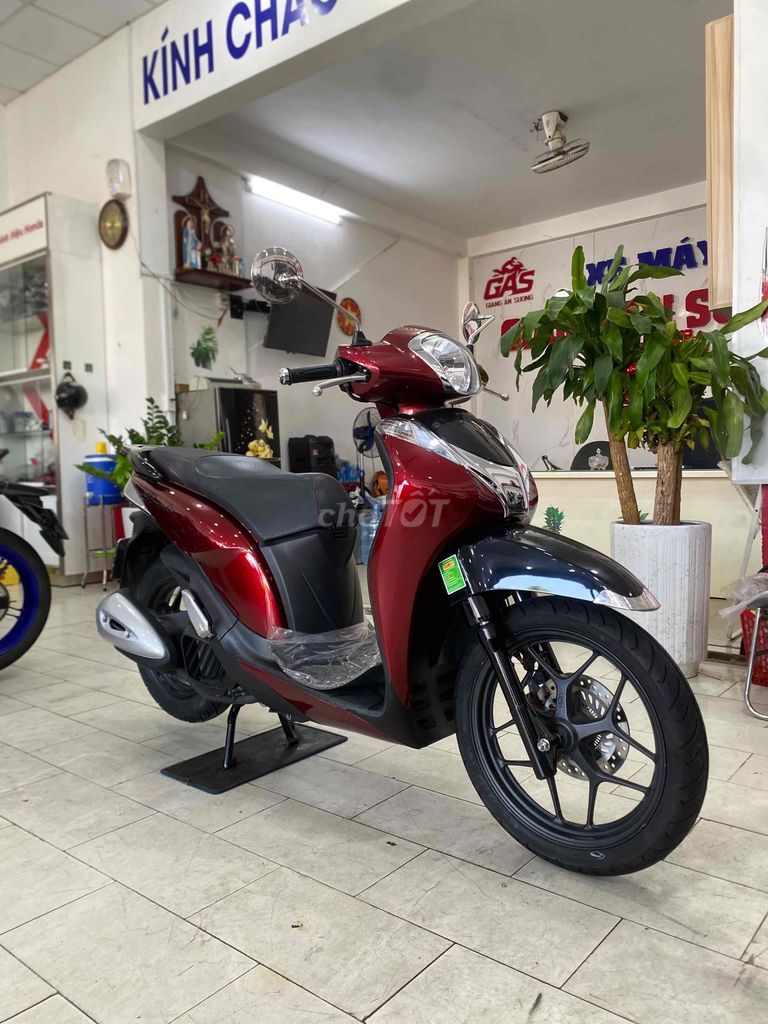 Honda Sh mode 125 abs đk 2020 màu đỏ đen BSTP. Mua bán Xe máy tại Quận 12 Tp Hồ Chí Minh được đăng bởi Xe Máy Hoàng Giang An Sương  hình 2