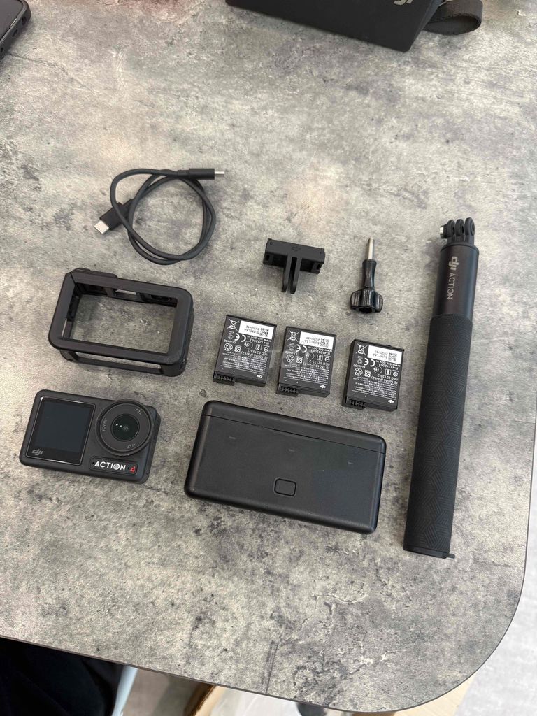 DJI Action 4 Combo. Mua bán Máy ảnh, Máy quay tại Huyện Gia Lâm Hà Nội được đăng bởi Vũ Văn Thượng hình 1