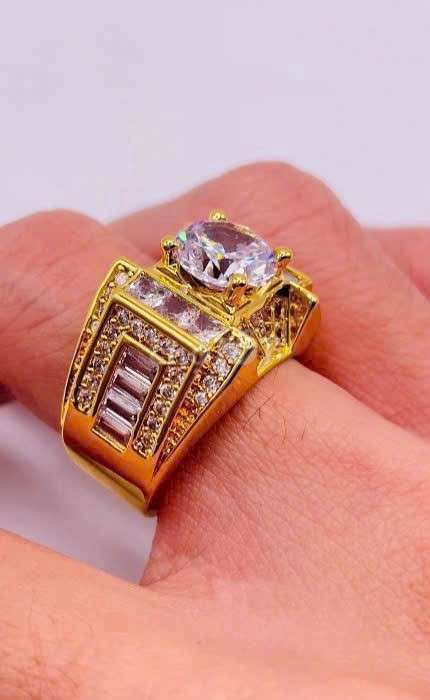 Nhẫn Mạ vàng 18k Unisex. Mua bán Phụ kiện thời trang khác tại Quận Gò Vấp Tp Hồ Chí Minh được đăng bởi Tấn Đạt hình 1