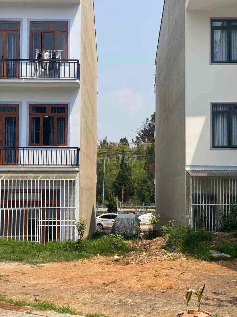 Bán Gấp Lô H3 KQH Phạm Hồng Thái. Mua bán đất tại Thành phố Đà Lạt Lâm Đồng được đăng bởi phuc hình 1