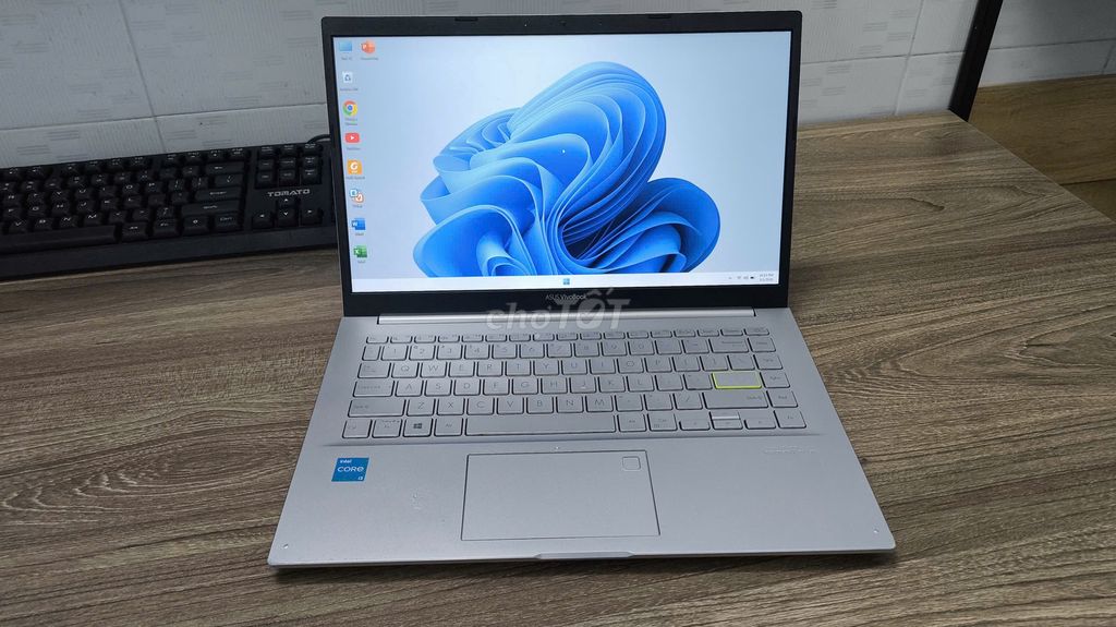 Asus Vivobook vỏ nhôm mỏng đẹp. Mua bán Laptop tại Thành phố Thuận An Bình Dương được đăng bởi NPA COMPUTER hình 1