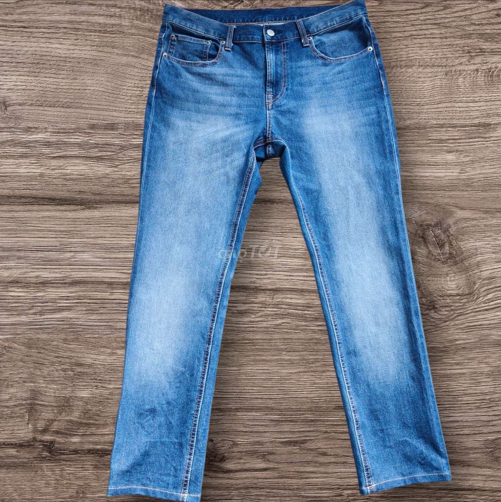 Quần jean nam GU Slimfit xanh cotton eo 82-84. Mua bán Quần áo tại Quận 8 Tp Hồ Chí Minh được đăng bởi KitKy hình 1