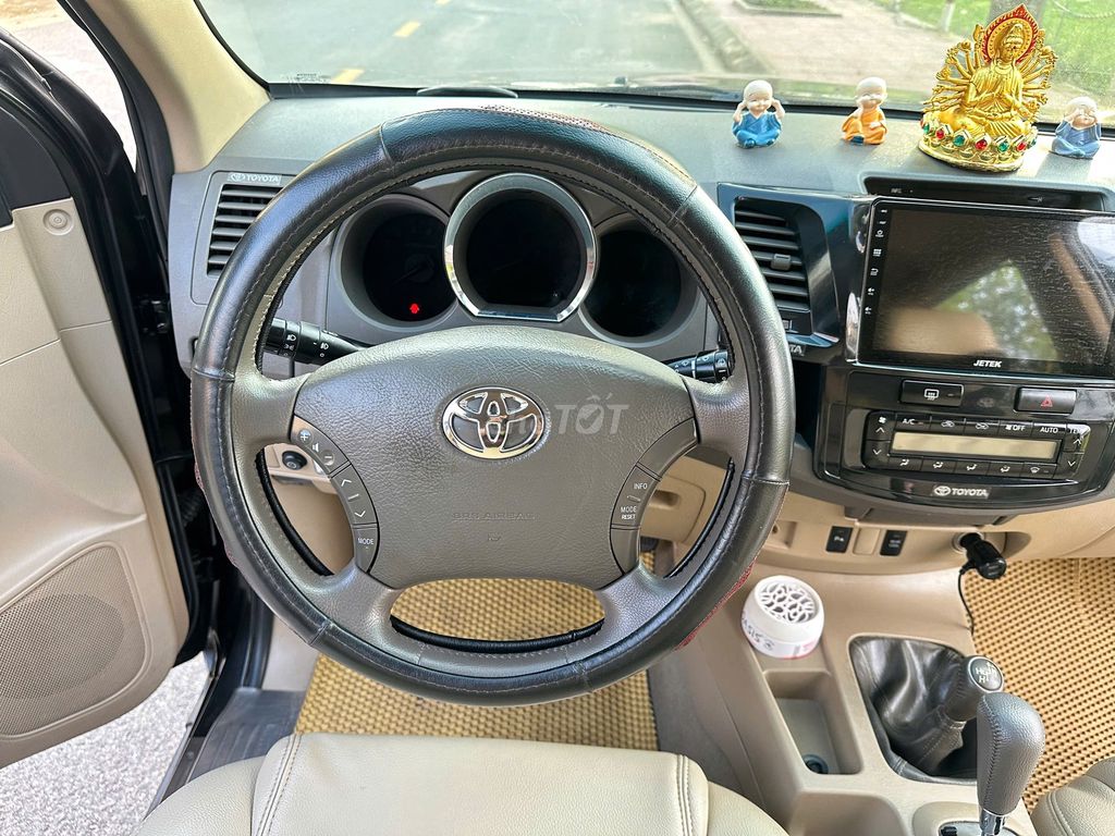 Toyota Fortuner 2.7V 4x4AT cuối 2011 tự động 2 cầu. Mua bán Ô tô tại Huyện Sóc Sơn Hà Nội được đăng bởi Salon Auto Đào Hằng hình 18