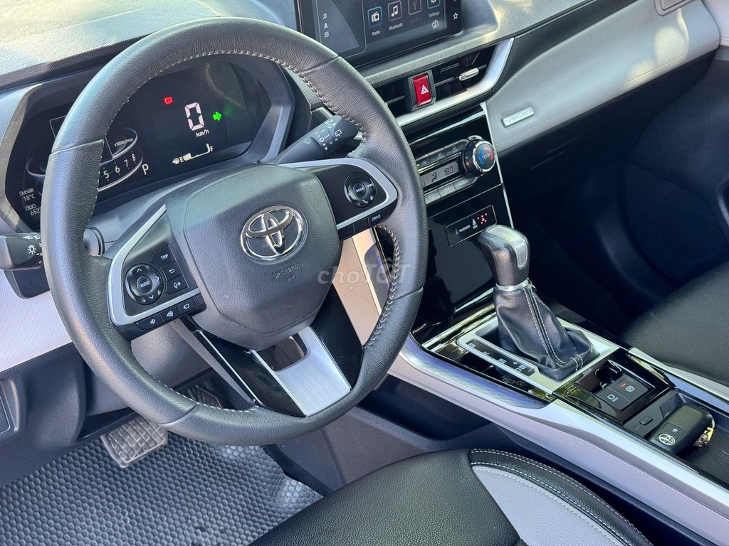 Toyota Veloz Cross CVT Top 2022. Mua bán Ô tô tại Quận Long Biên Hà Nội được đăng bởi Long Biên Cars hình 13