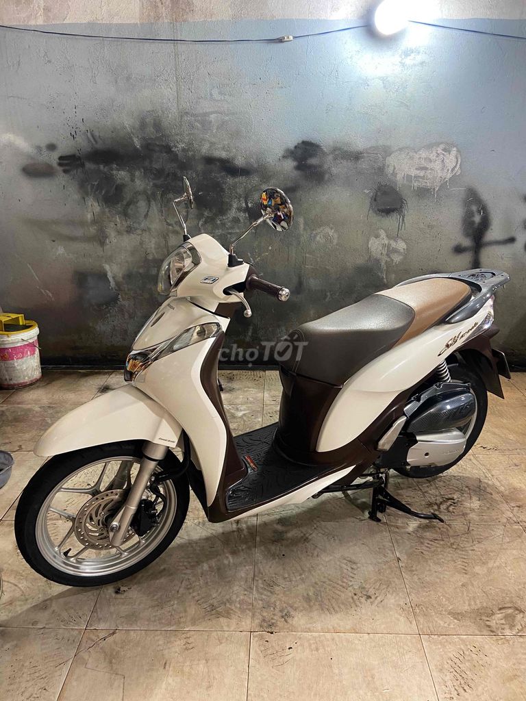 sh mode xe đẹp máy zin êm chất. Mua bán Xe máy tại Thành phố Dĩ An Bình Dương được đăng bởi Cửa Hàng Xe Máy Huy Khoa  hình 3