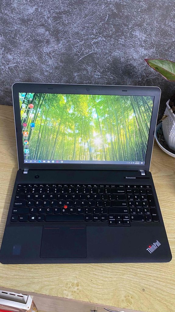 Lenovo thinkpad i7 15.6inch ram 8G máy đẹp zin all. Mua bán Laptop tại Quận Tân Phú Tp Hồ Chí Minh được đăng bởi Phát Triển hình 1