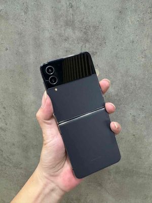 Samsung Z Flip 4 8/128Gb Đen Đẹp Nét Fullbox. Mua bán Điện thoại tại Quận Thanh Xuân Hà Nội được đăng bởi Nguyễn Huy Dũng