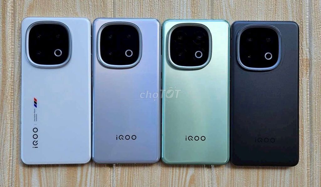 Vivo iQOO 13 5G 12GB/256GB Trắng. Mua bán Điện thoại tại Thành phố Long Xuyên An Giang được đăng bởi Minh Kiệt SmartPhone hình 1