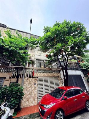 House in Hoàng Mai