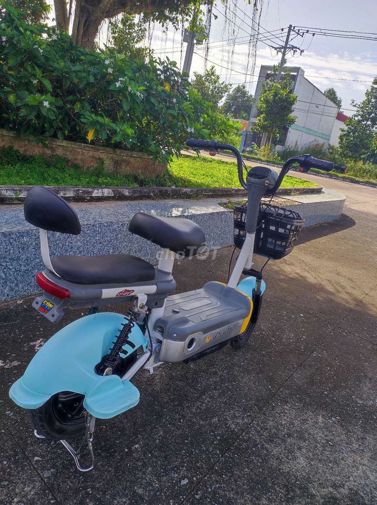 Xe đạp điện nhỏ gọn xinh xắn rất đẹp. Mua bán Xe điện tại Thành phố Vĩnh Long Vĩnh Long được đăng bởi thùy dương hình 3