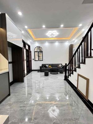 bán nhà phố Đại từ Hoàng mai,33m 5 tầng,3 phòng ngủ ,nội thất đầy đủ. Mua bán nhà ở tại Quận Hoàng Mai Hà Nội được đăng bởi Nguyễn Văn Tới 
