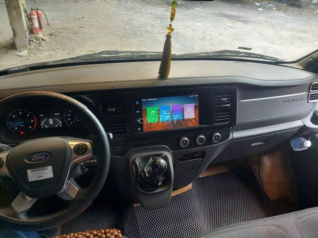 FORD TRANSIT model 2023 XE CHỞ NHÂN VIÊN, ĐI KỸ. Mua bán Ô tô tại Quận Tân Phú Tp Hồ Chí Minh được đăng bởi Trần Thành hình 4